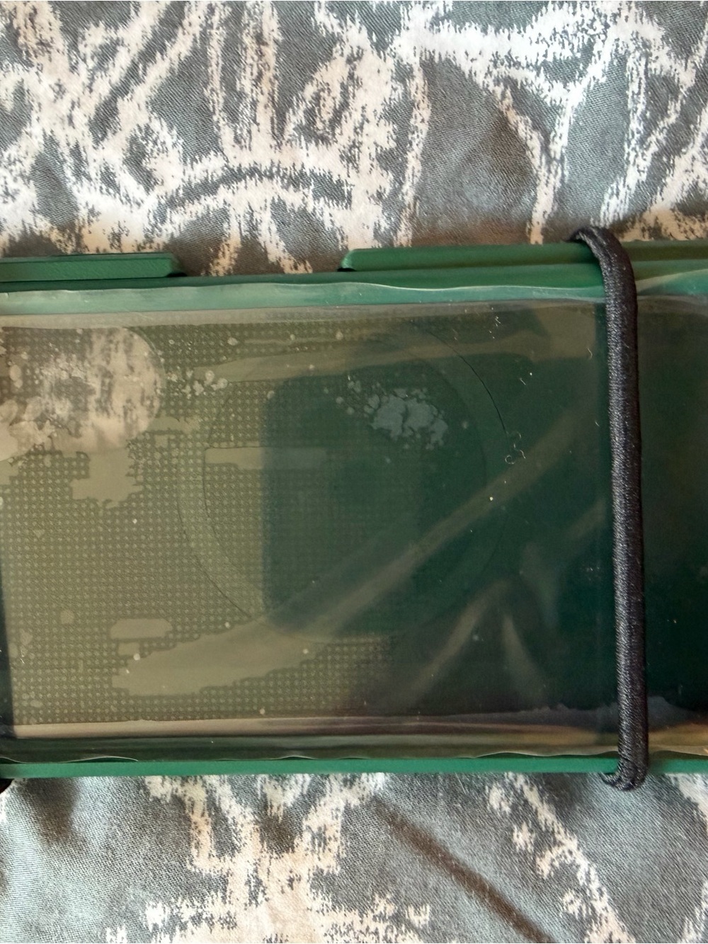 Green Magnetic Wireless Charging Phone Case - Picture 2 of 2